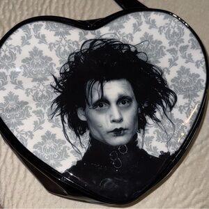 Edward Scissorhands heart cross body